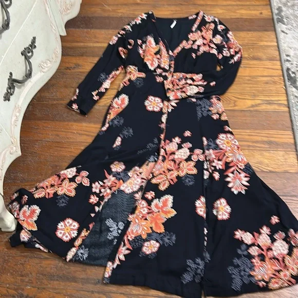 Free people Miranda dark floral midi dress boho button front Women’s size 4 - Picture 2 of 16